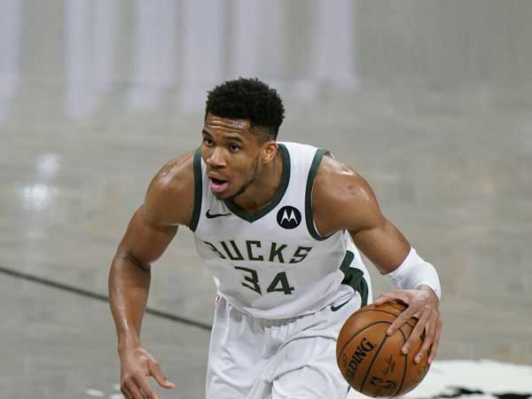 Giannis-Antetokounmpo